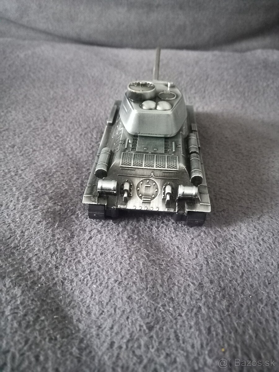 Kovový model tank T-34 - 4