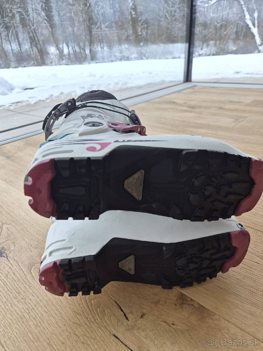 Dynafit TLT6 vel. 37,5 - 4