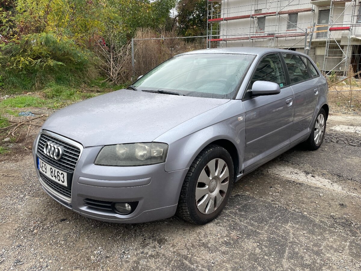 Audi A3 1.6 FSI sportback - 4
