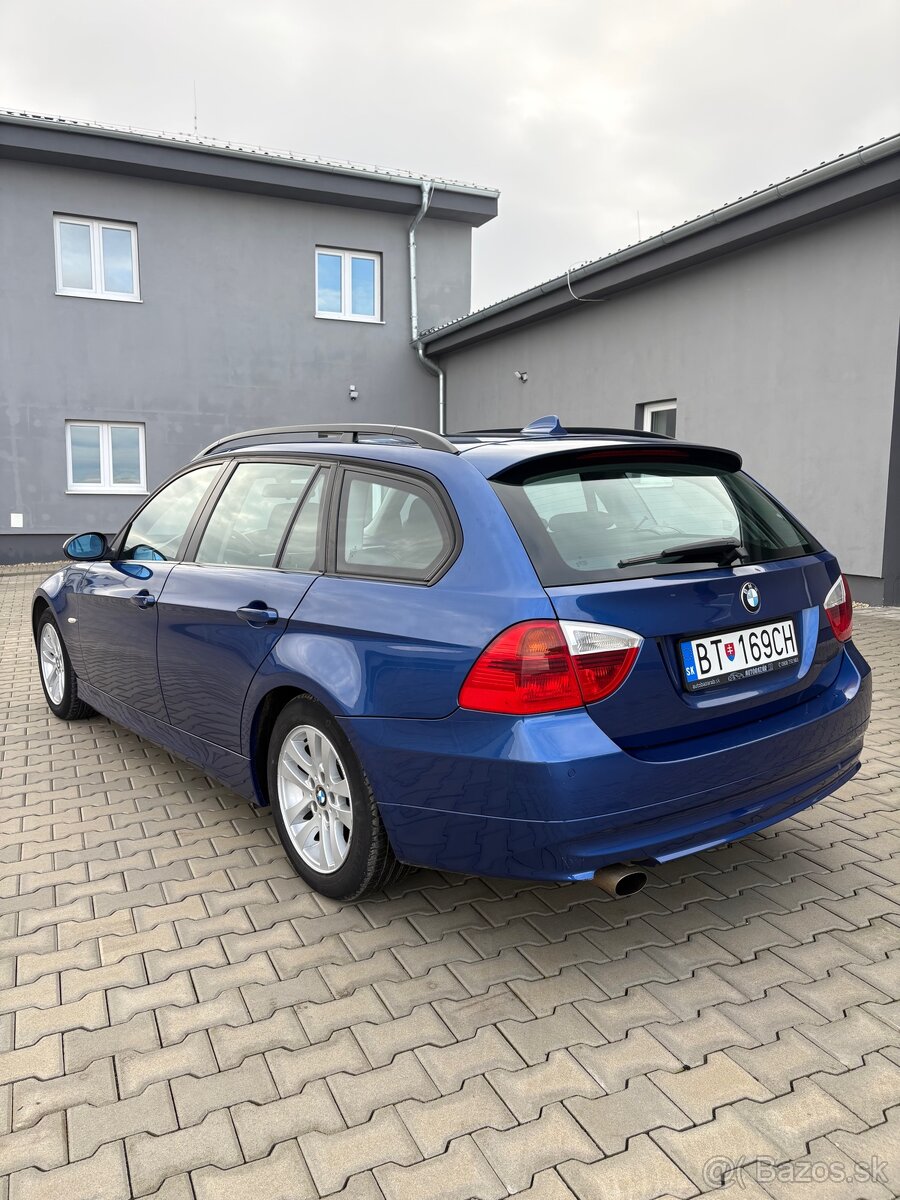 BMW 318i E91 - 4