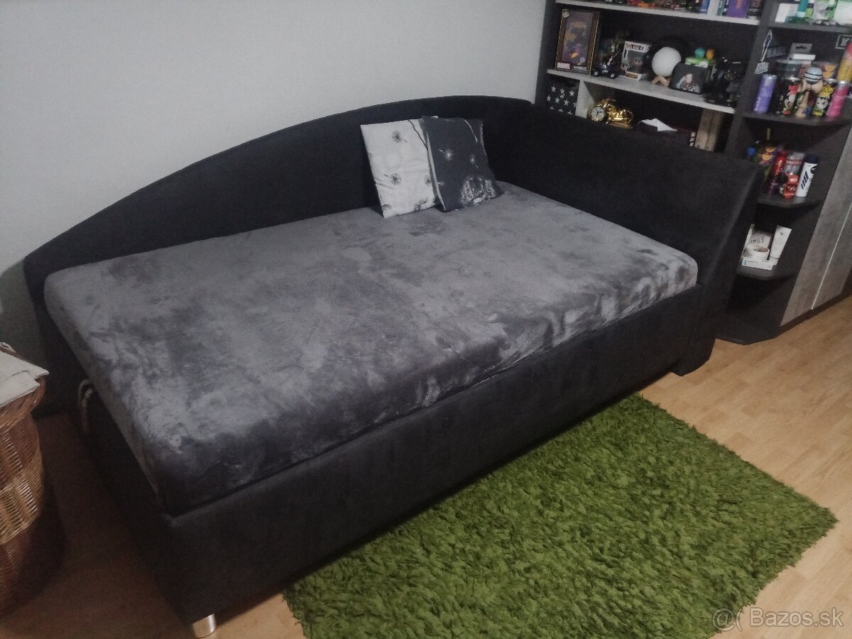 Predám pravu rohovu polohovateľná posteľ 110x200 - 4