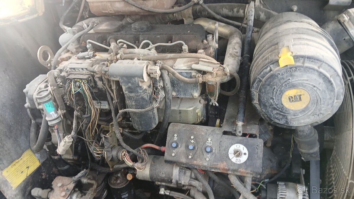 Cat th330b teleskopicky manipulator - 4