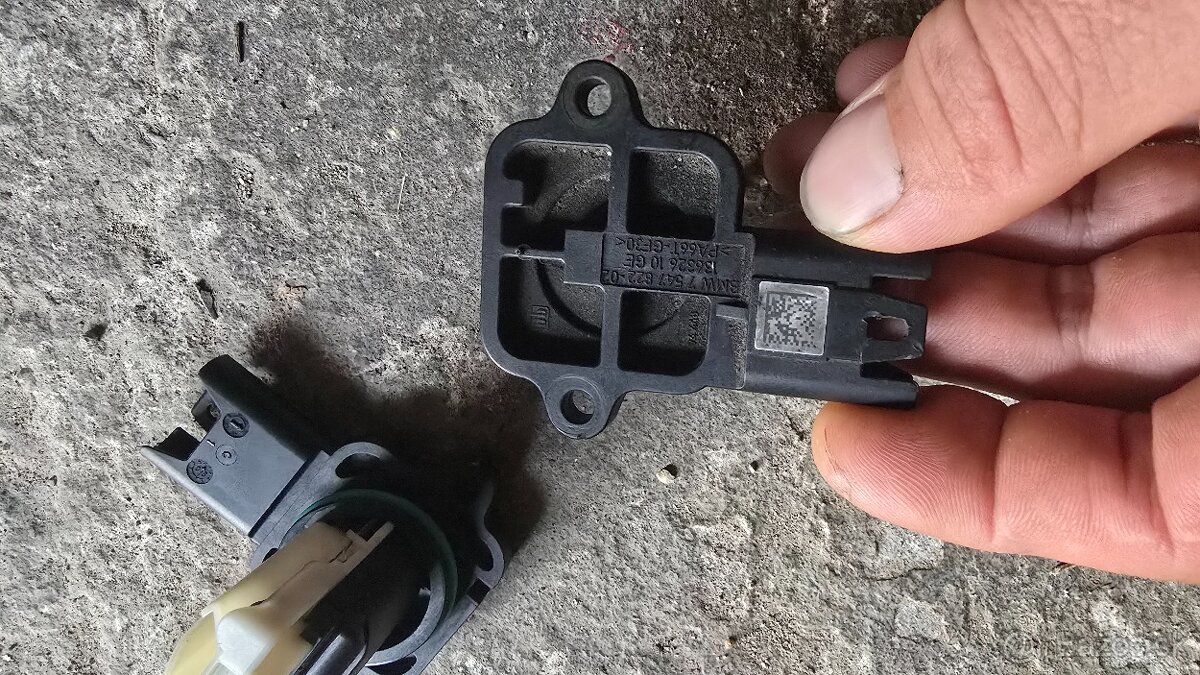 Bmw e90 330i váha vzduchu - 4