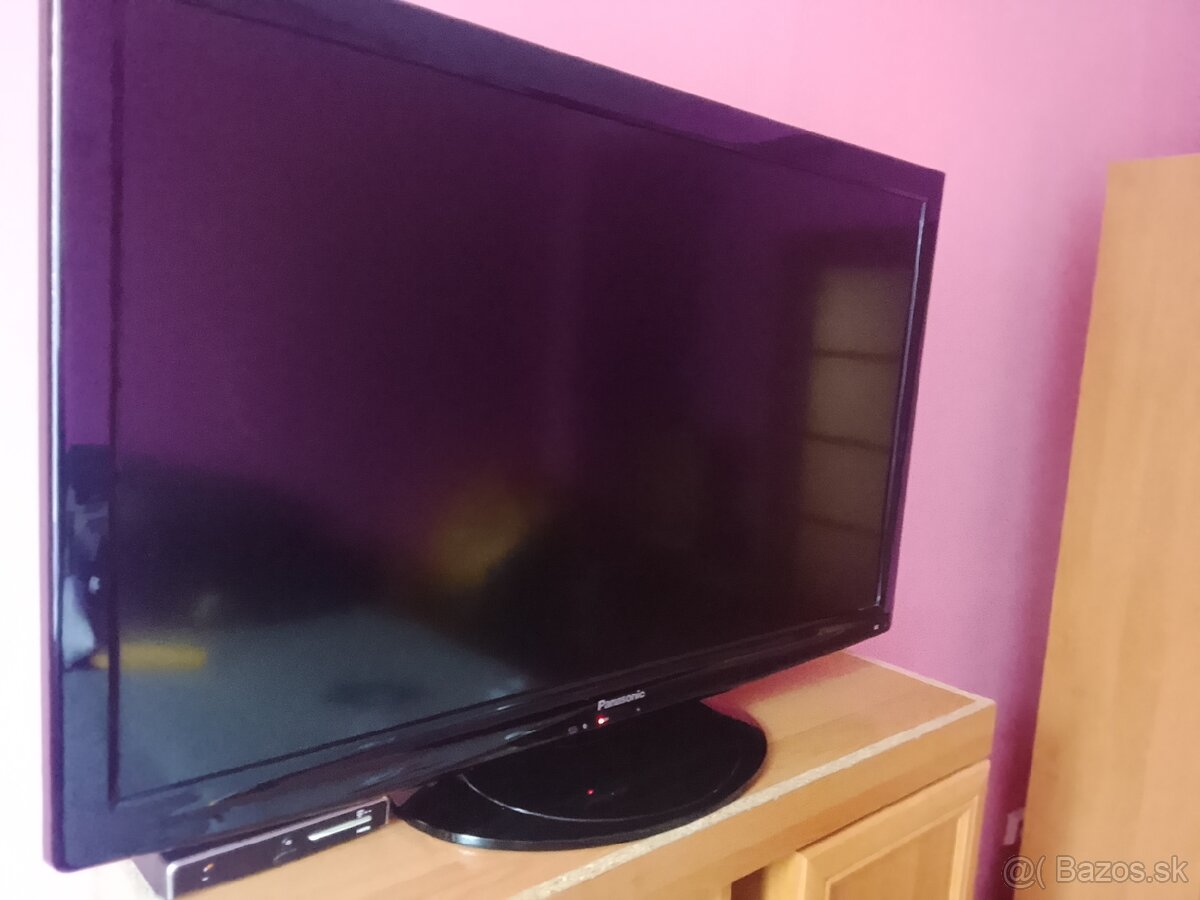 LCD Televízor Panasonic 107cm - 4