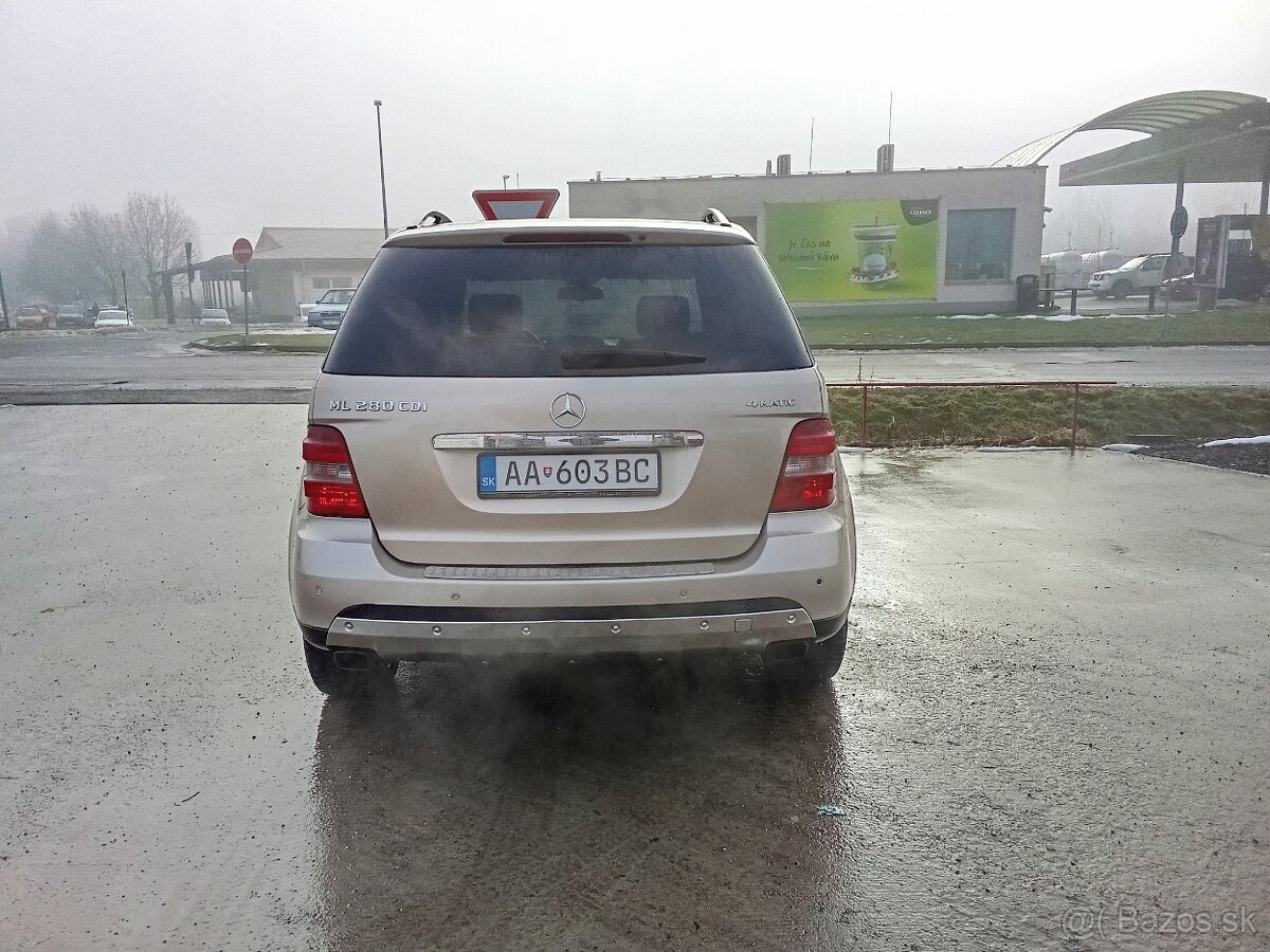 Mercedes-benz ML - 4