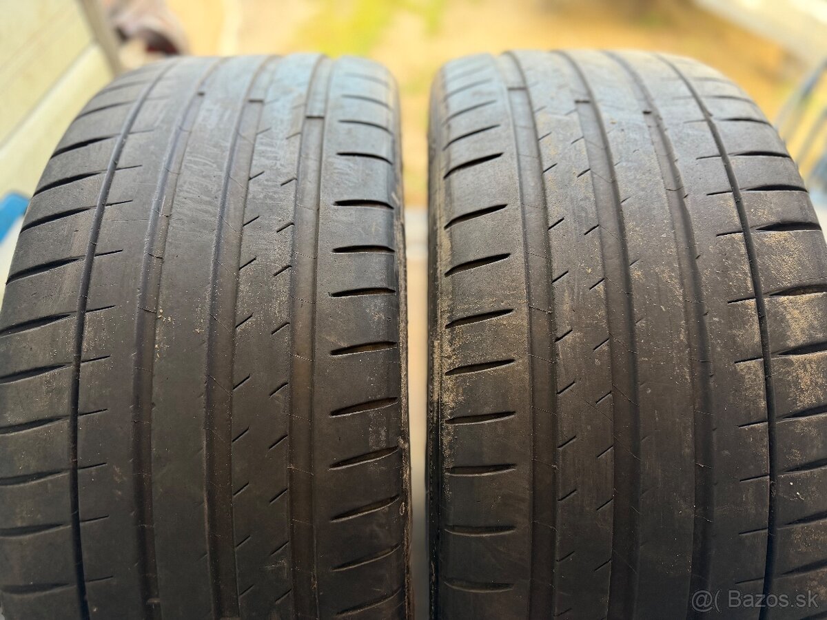 Michelin Pilot Sport 4S – 245/35 ZR21 - 4
