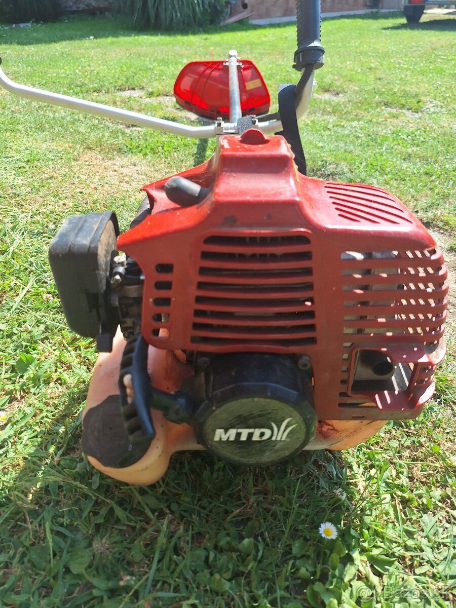 Benzínová kosačka - 4