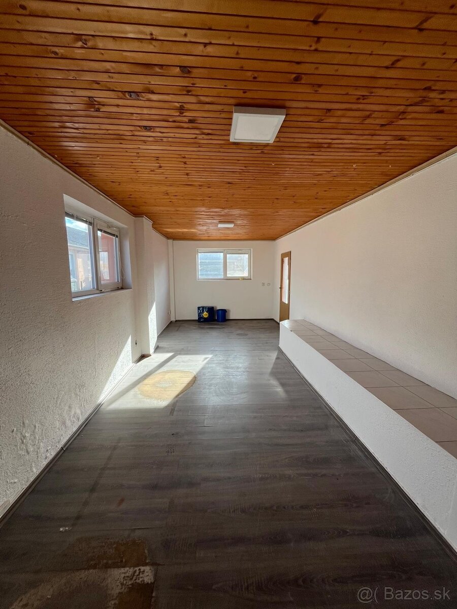 Skladové priestory + kancelária - 4