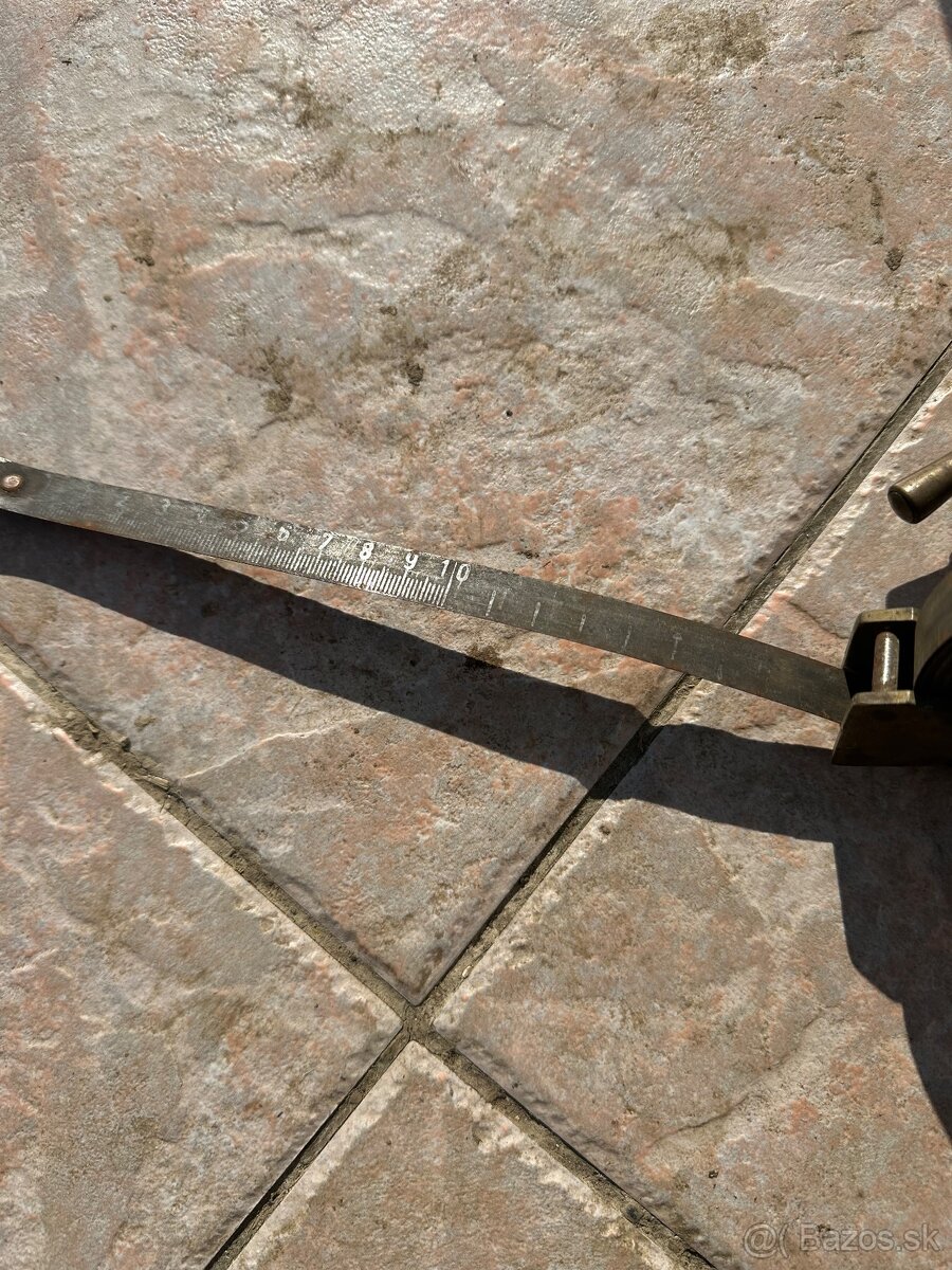 Staré kovové pásmo Prema - 4