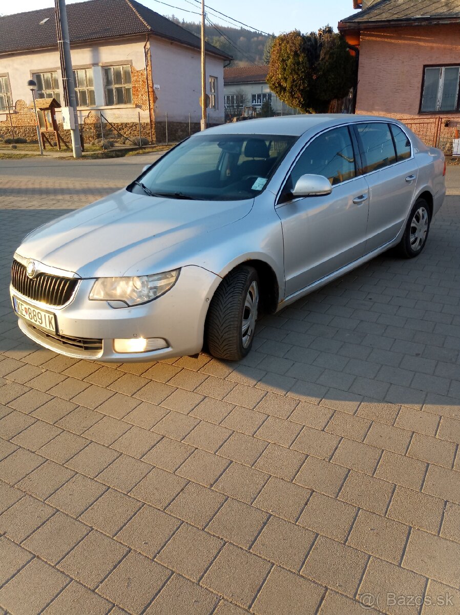 Škoda Superb - 4