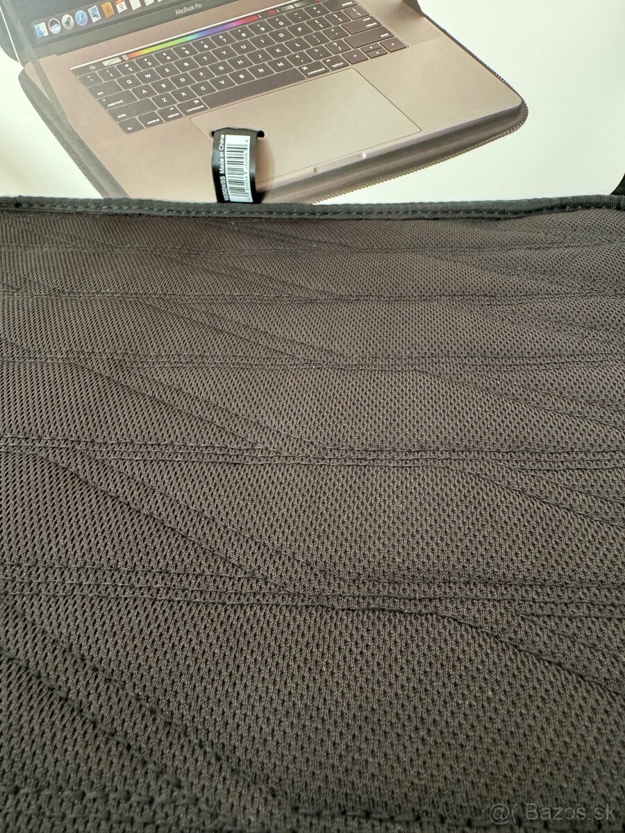 Nový ochranný pevný obal Thule Sweden - 4