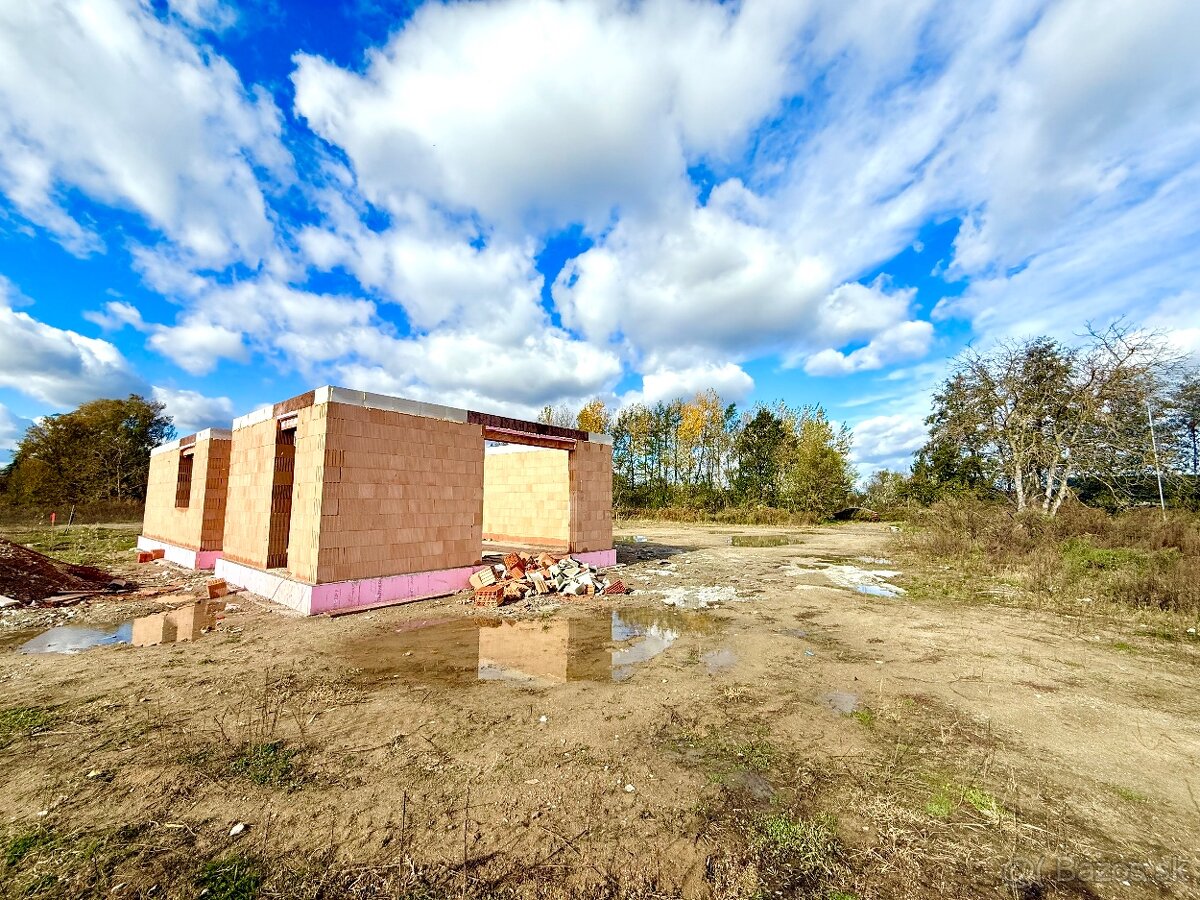 4 izbový bungalov v ŠTANDARDE -nová lokalita - 4