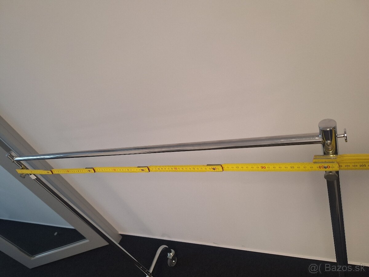 Jednoramenný stojan na vešiaky – položka 35-36 - 4