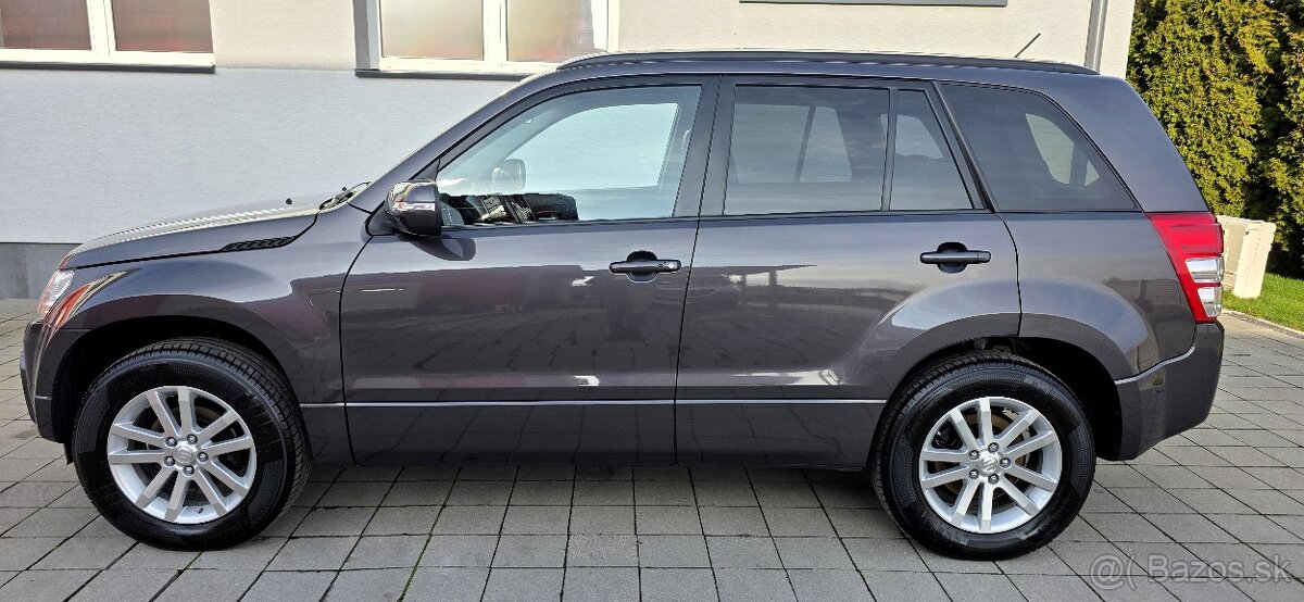 SUZUKI GRAND VITARA 2.4 VVT 4x4 MODEL 2013 ŤAŽNÉ XENÓNY TOP - 4