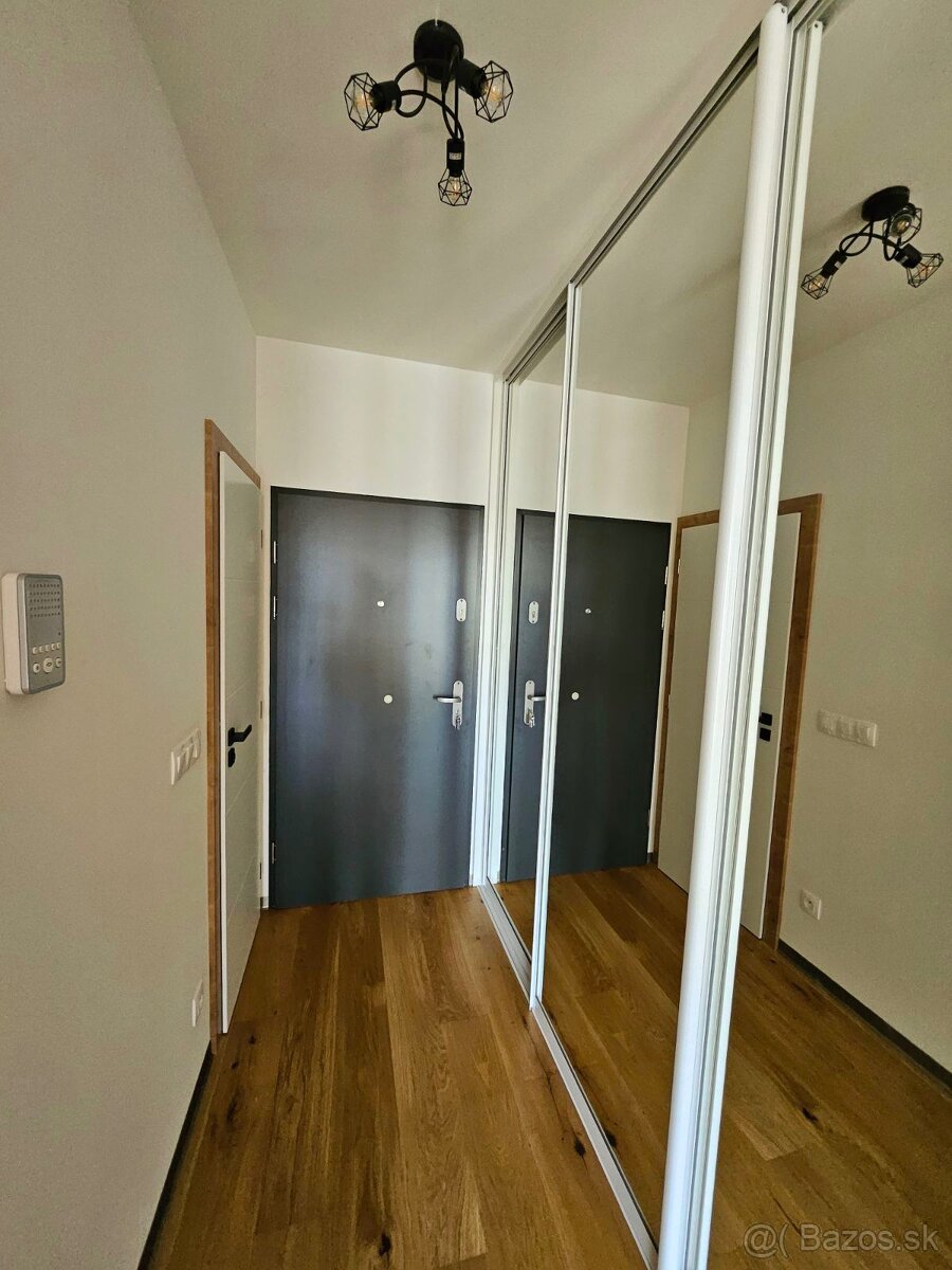 Prenájom 3 izb. bytu v rez. Tabáň - Nitra centrum - 4