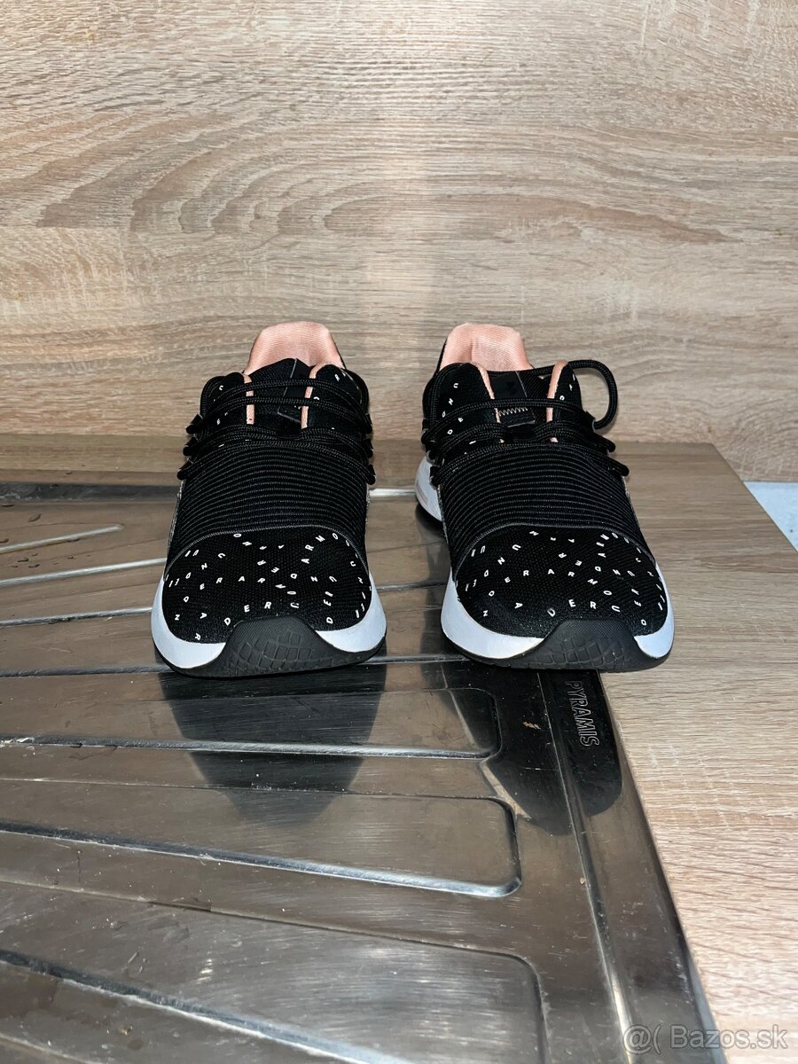 Predám dievčenské tenisky Under Armour - 4