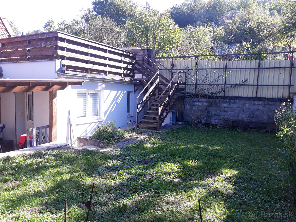 Utulny 3-izbovy rodinny dom Bratislava-Lamac - 4