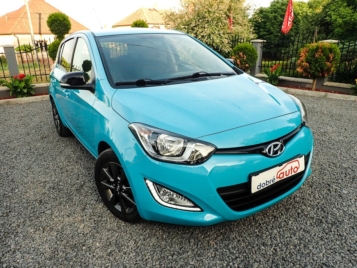 HYUNDAI i20 1.25 benzin - 83tis km-2014-LED-KLIMA-VYHREV SED - 4