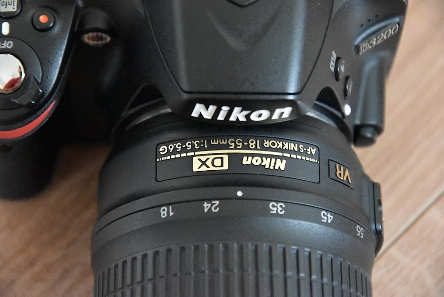 Nikon d3200 s VR 18-55 + brasna + power banka + pamat. karta - 4