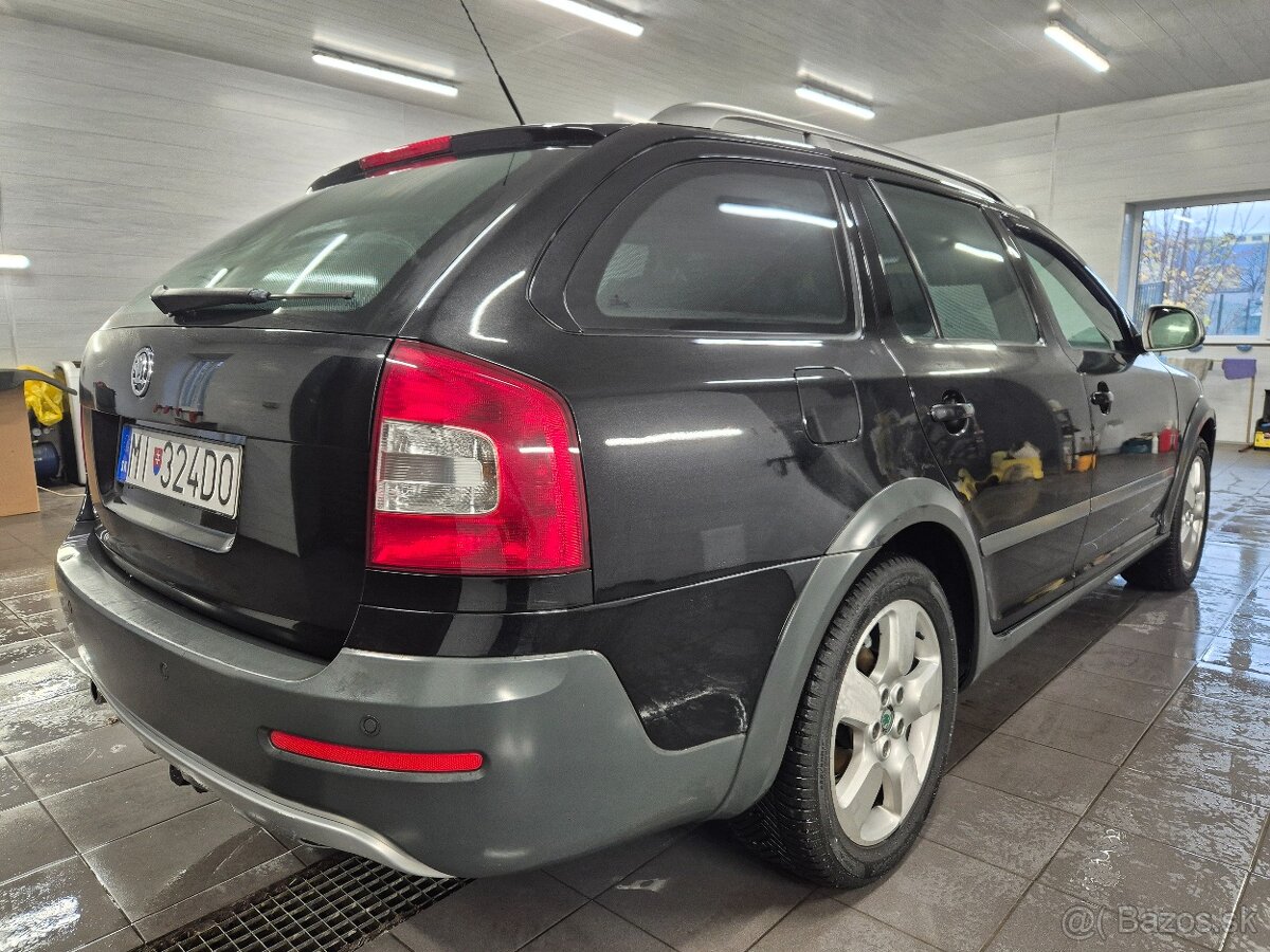 Škoda Octavia Scout - 4