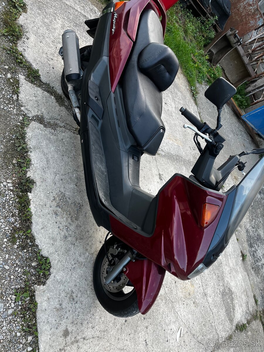 Yamaha Majesty 250 - 4