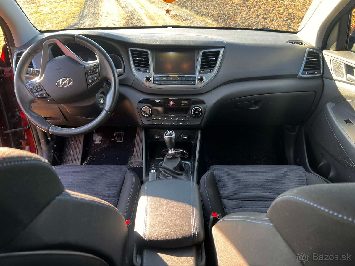 Hyundai Tucson - 4