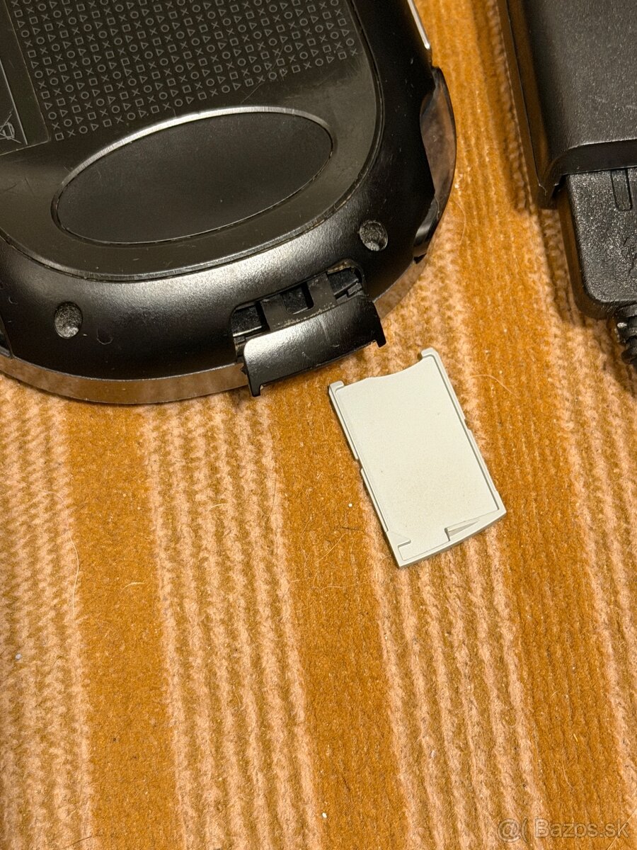 Playstation vita Oled - Pekný stav - 4