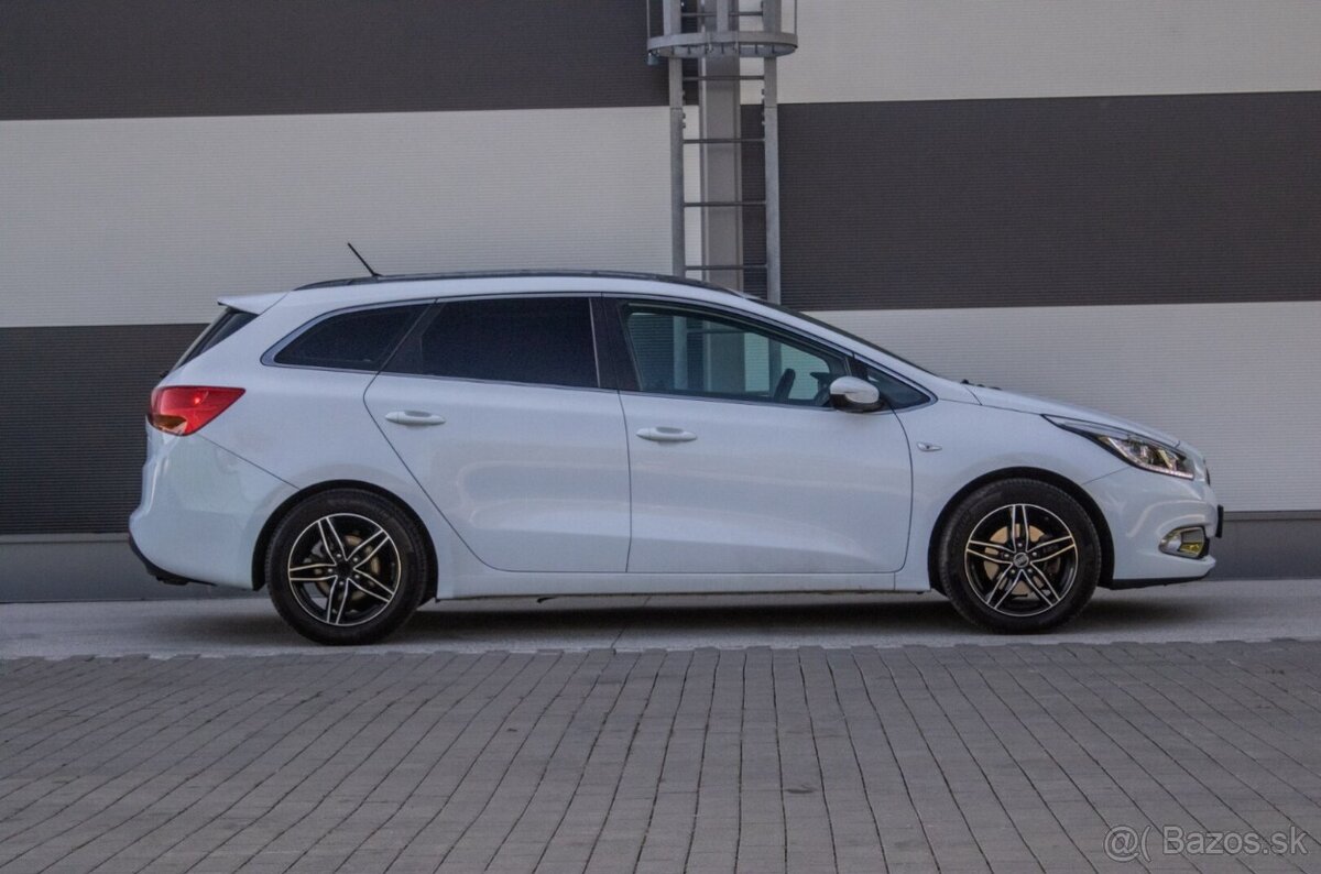 Kia Cee d SW 1.6 CRDi Gold / Nelakované - 4