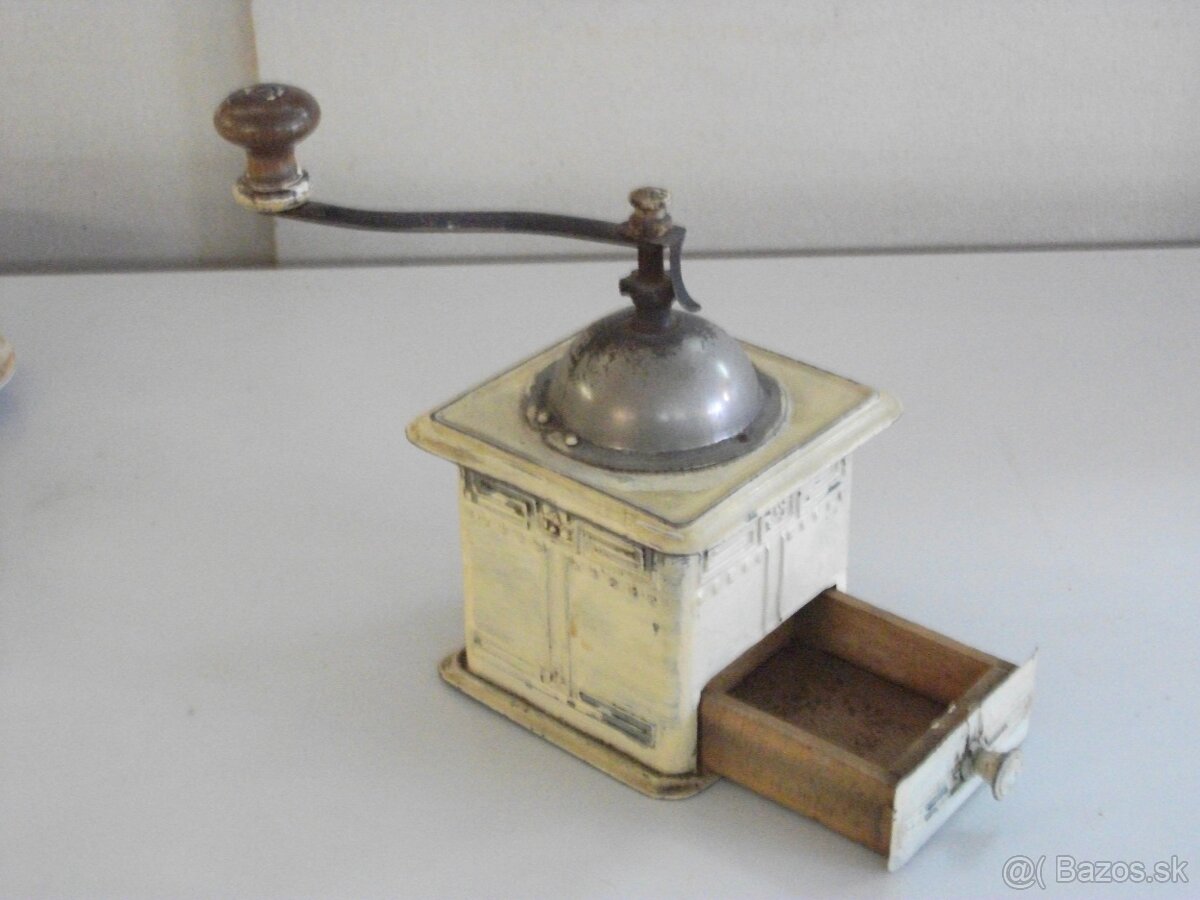 Starý mlynček na kávu.Lacno. - 4