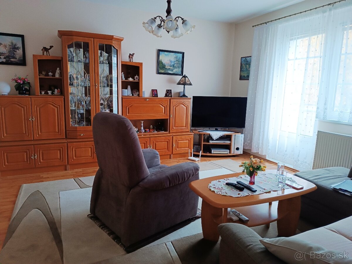 Na predaj 3-izbový byt Bratislava,Nivy - 4