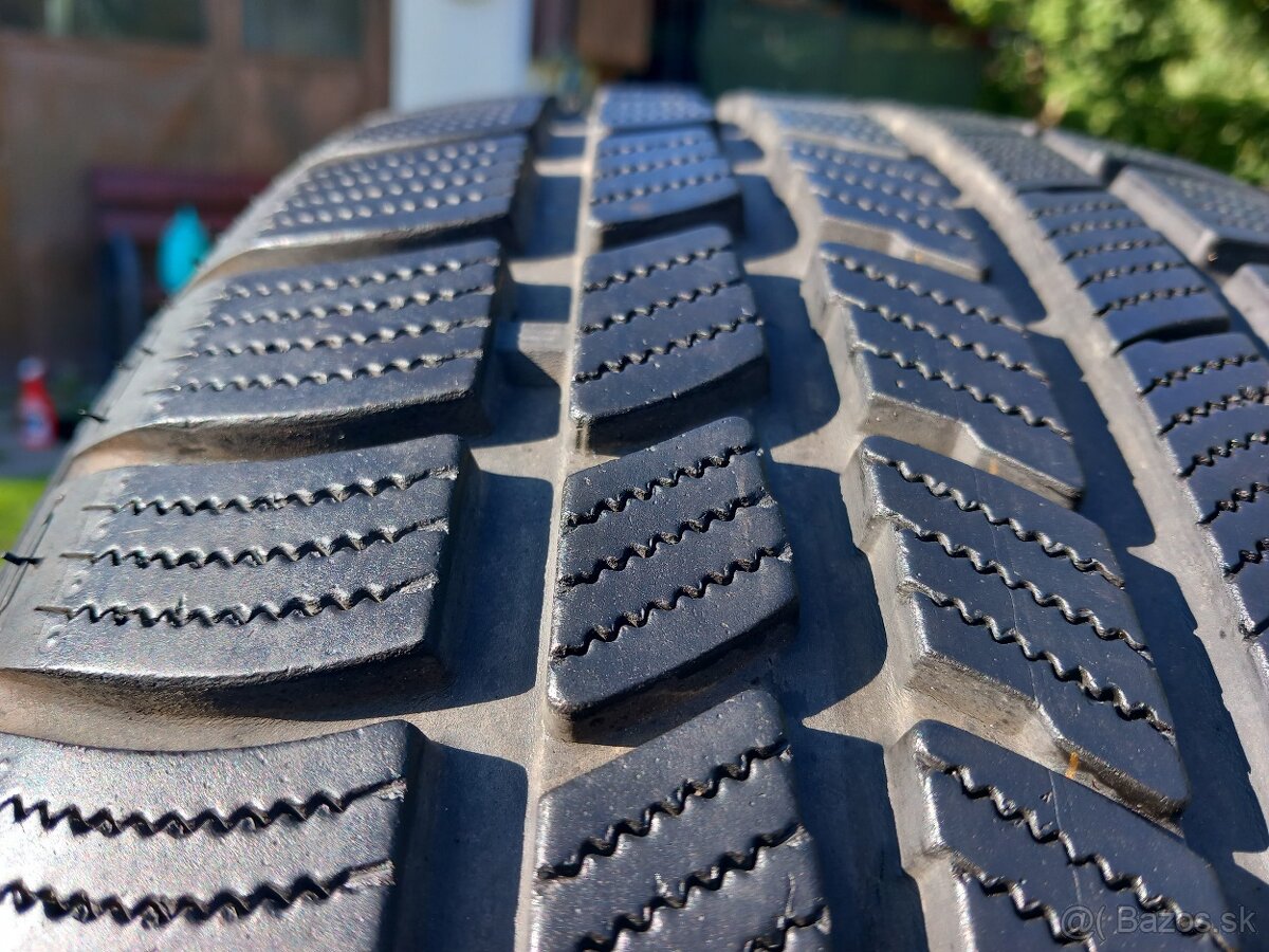 235/45 r18 zimne pneumatiky nexen - 4