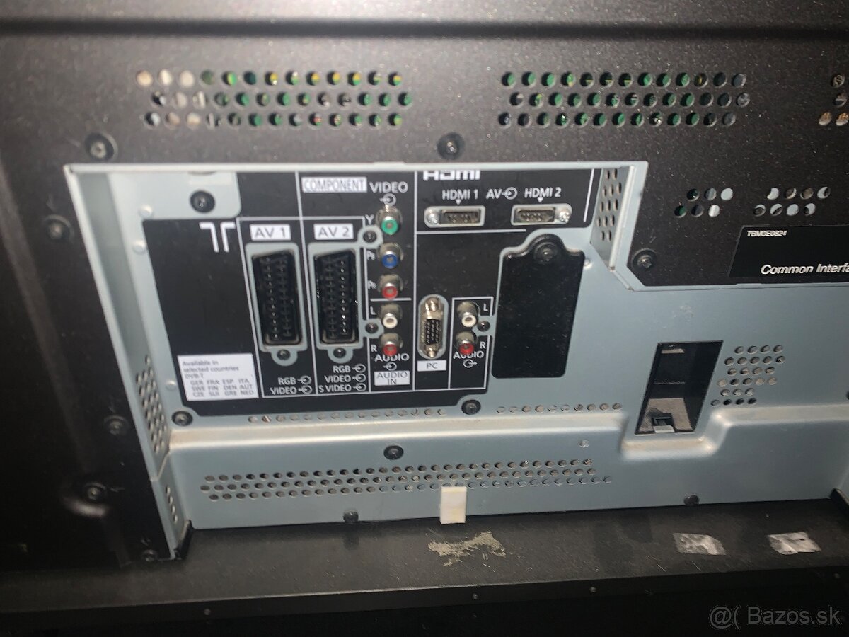 TV PLAZMA PANASONIC so stojanom s uhlopriečkou 106cm - 4