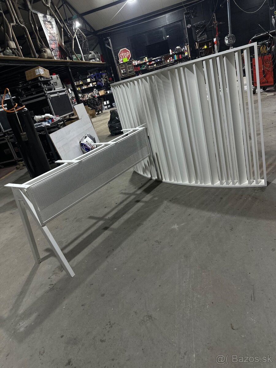 Predám Paravan a stôl do zakaznickeho centra - 4