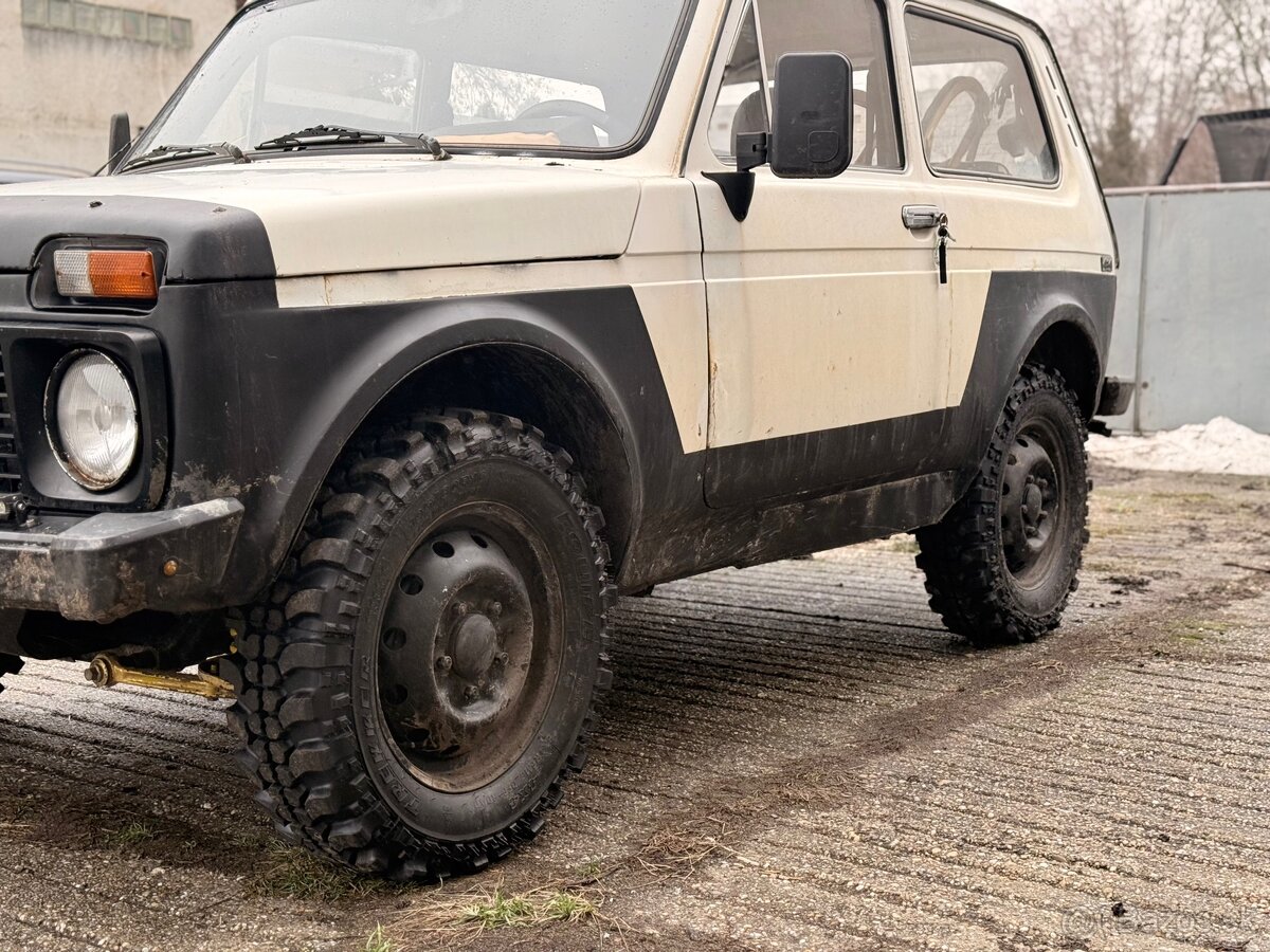 Lada Niva 1.7 - 4