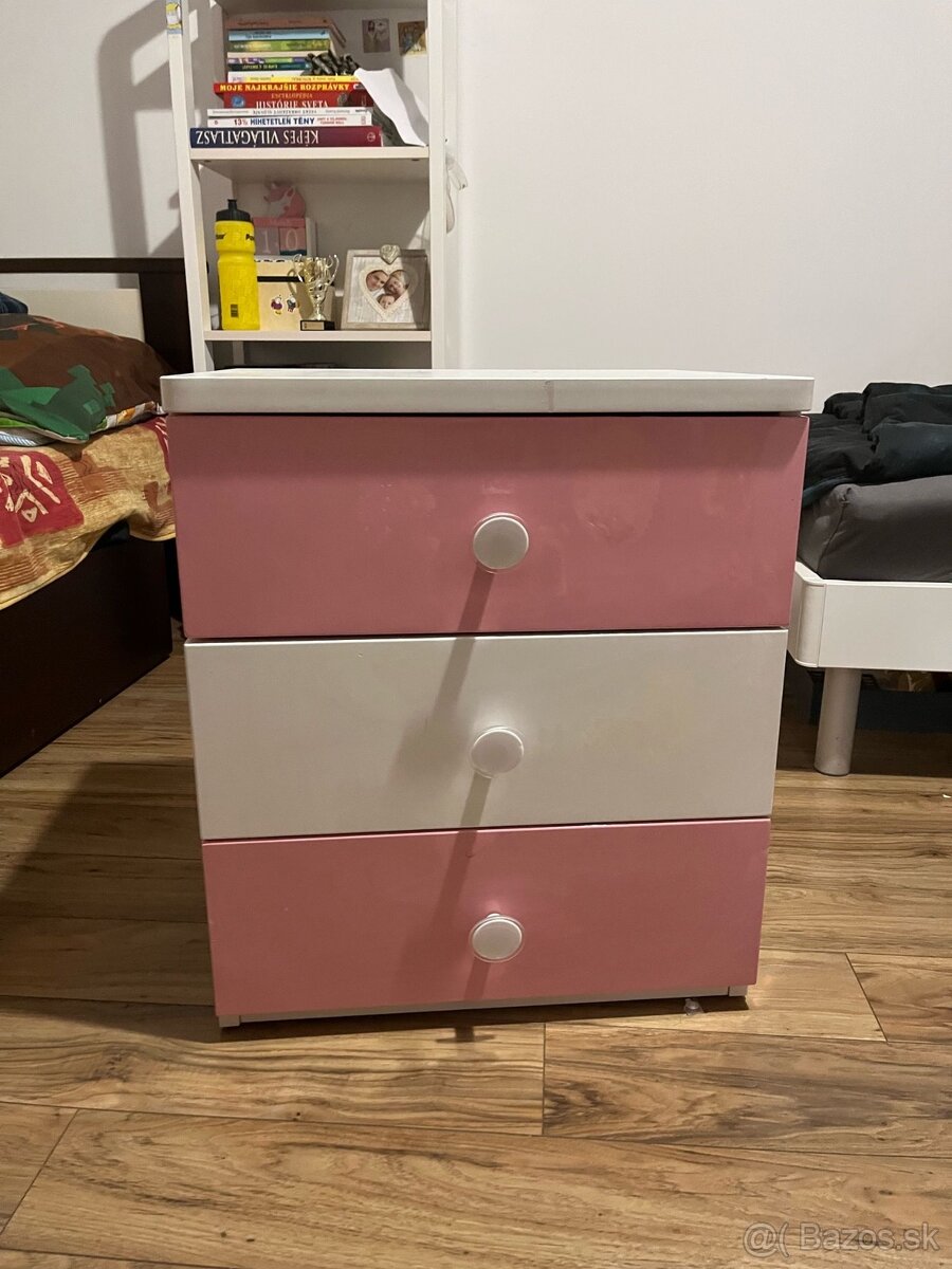 Dievcensky nabytok - 4