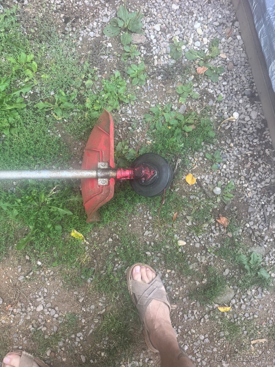 Krovinorez hecht 132 - 4