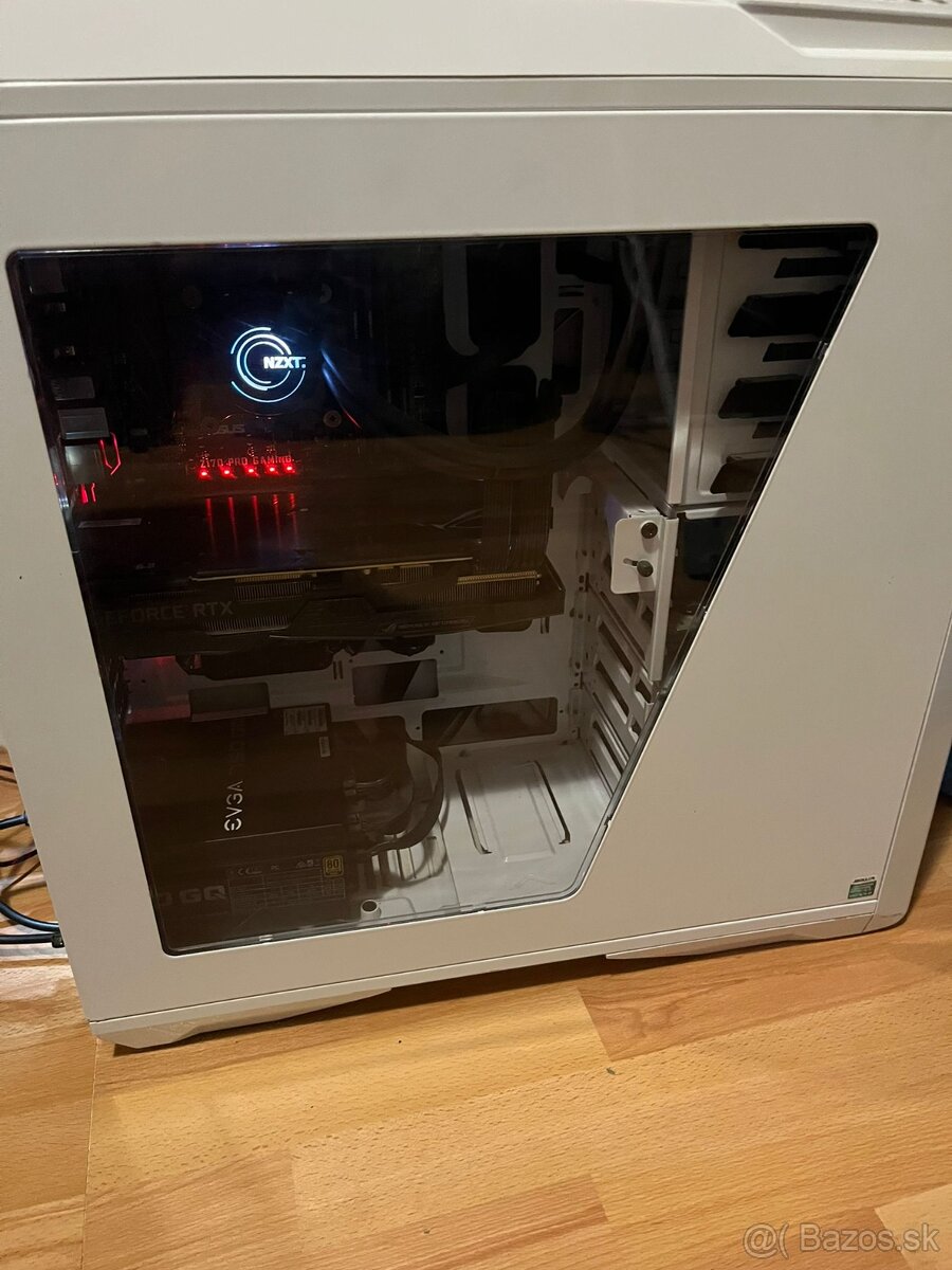 HERNÝ PC RTX 2080 SUPER / 32GB RAM / i7-6700K - 4