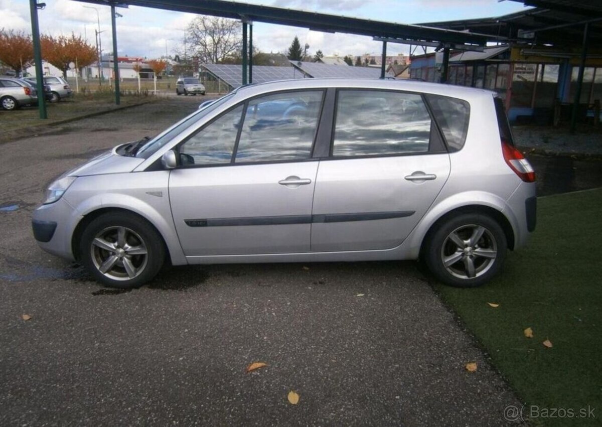 Renault Scénic 1.6i serviska benzín manuál 83 kw - 4