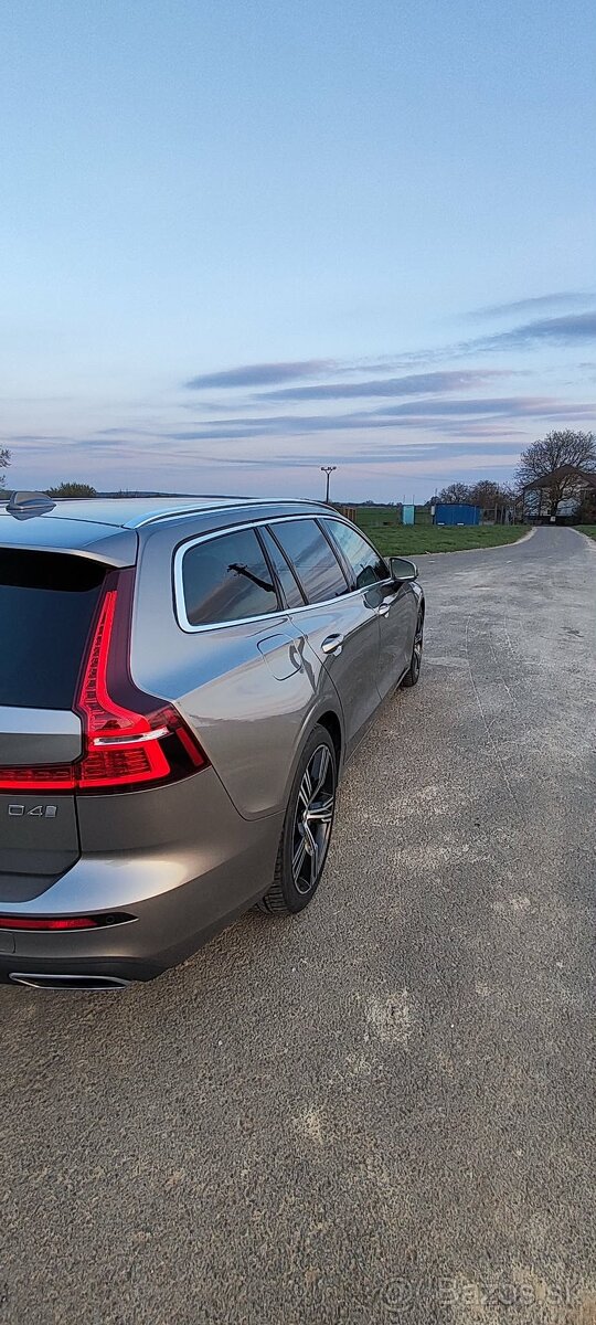 Volvo V60 D4 Inscription - 4