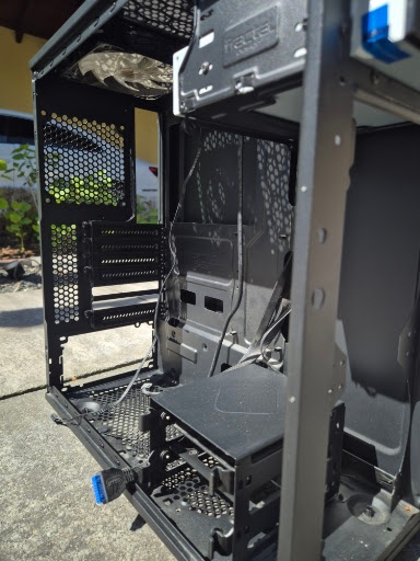 Počítačova skriňa Fractal Design Focus G - 4