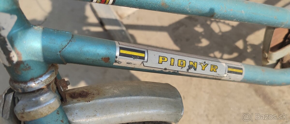 retro Pionýr - 4
