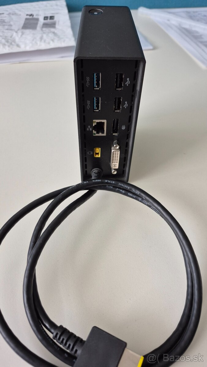 Predám Lenovo ThinkPad OneLink Dock PRO - Black - 4
