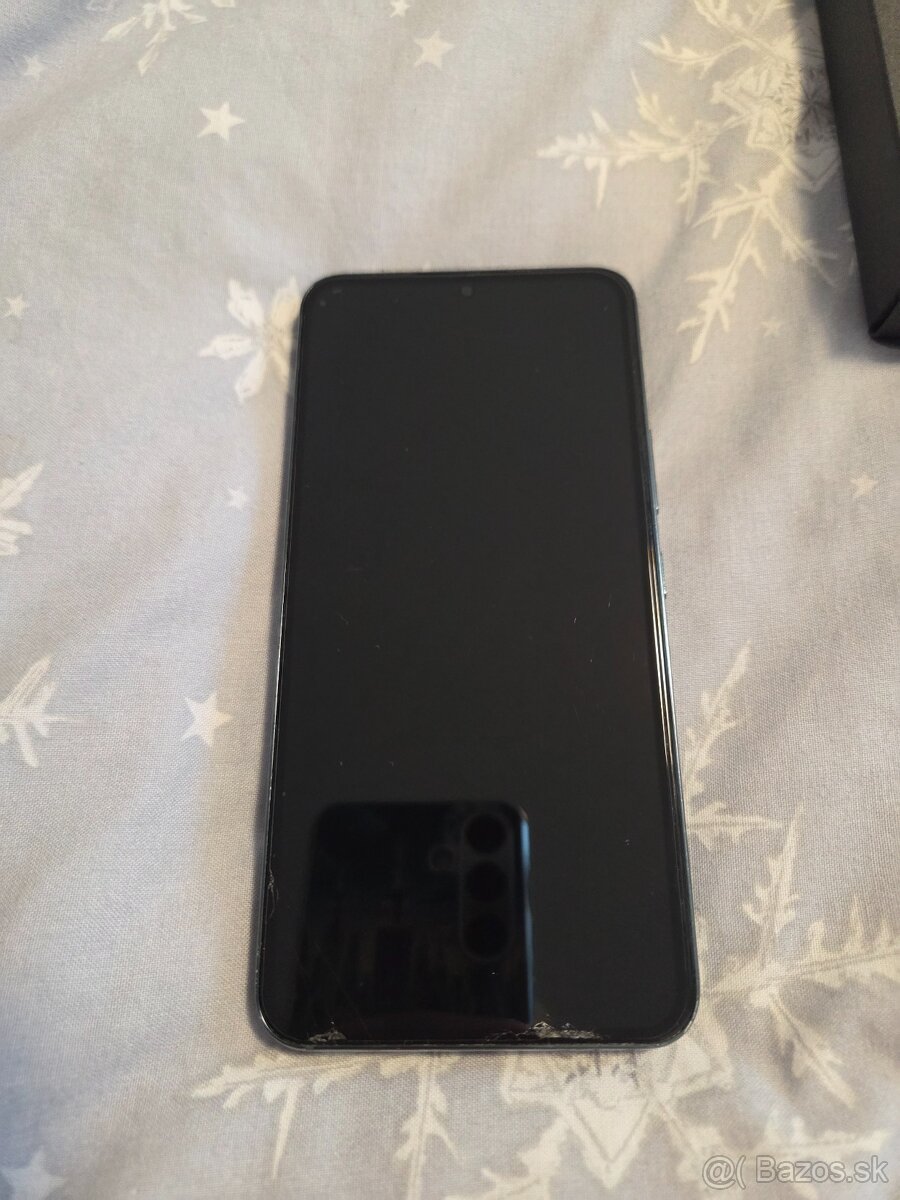 Samsung Galaxy S22 - 4