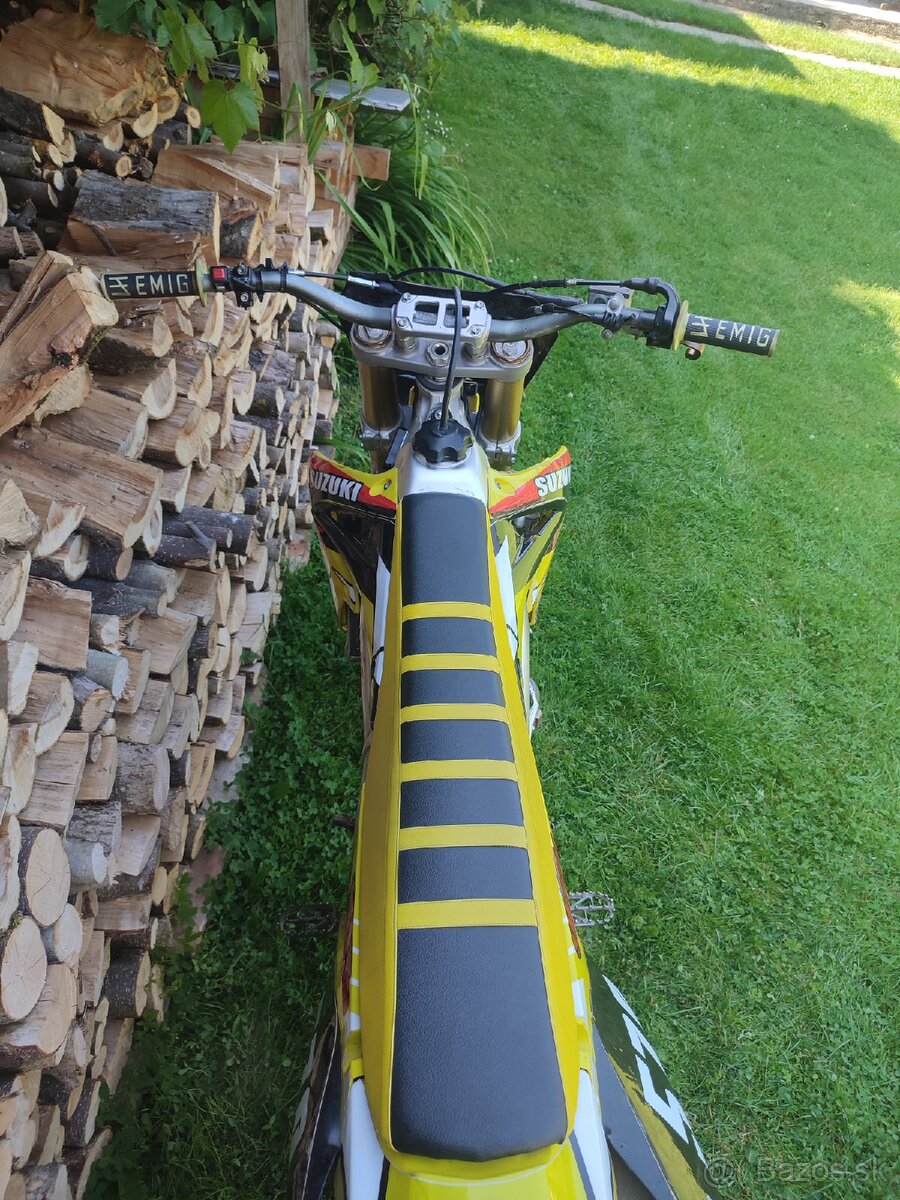 Suzuki rmz 250
