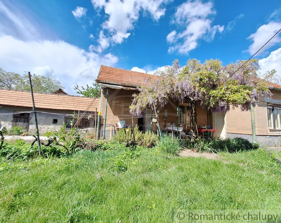 Ihneď obývateľný rodinný dom na rozľahlom pozemku na okraj - 4