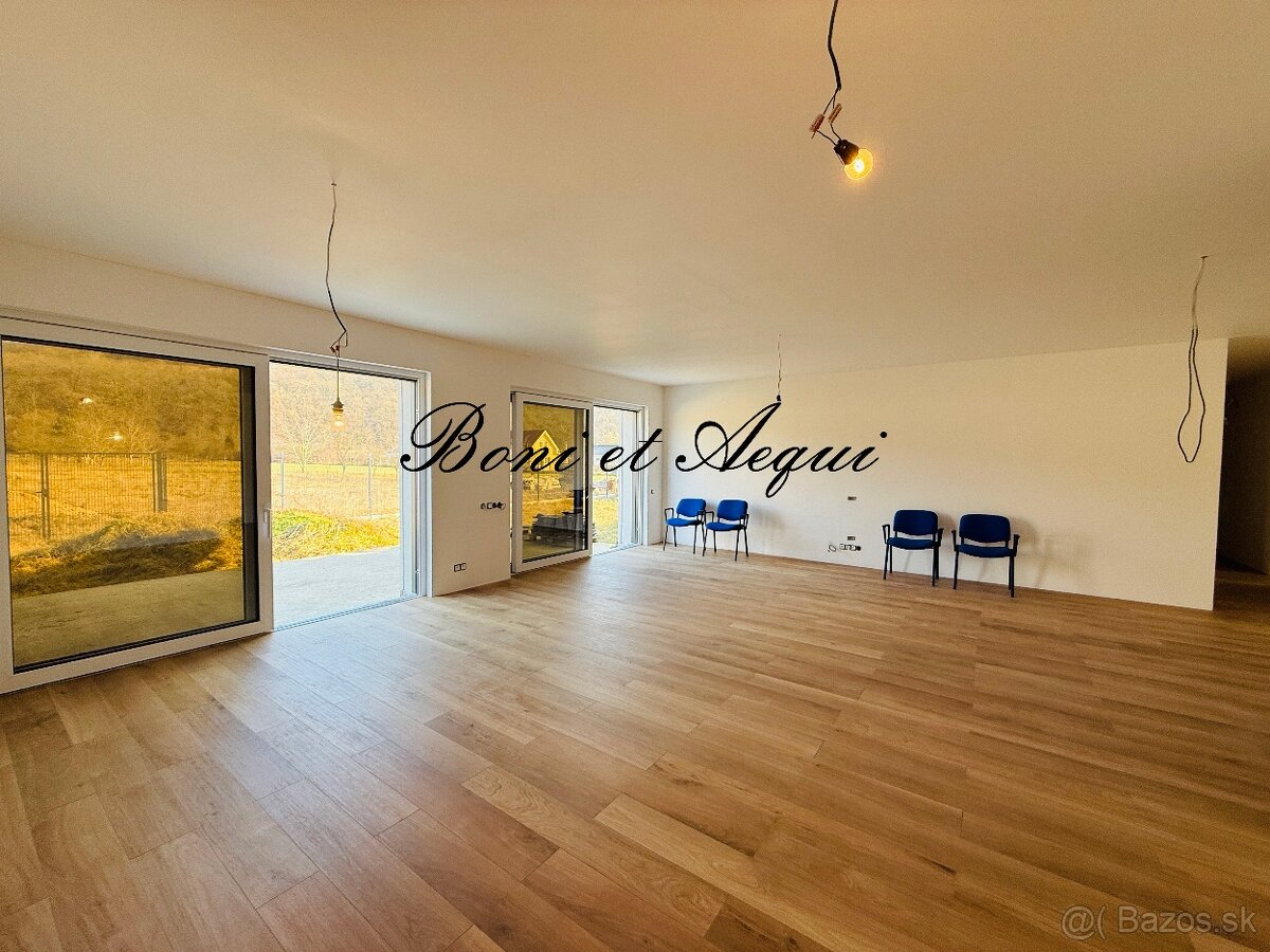 5 izbový RD na 1313 m2 pozemku blízko Piešťan - 4