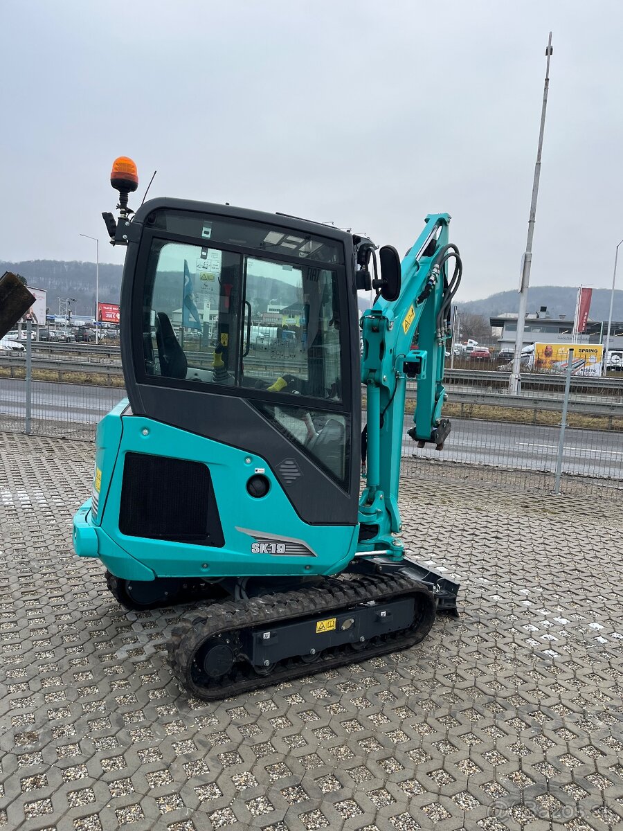Kobelco SK19 - 4