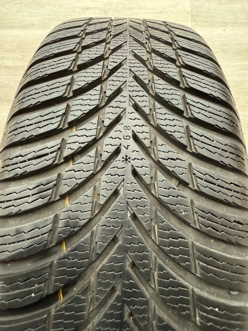 R18 ZIMNI KOLA VOLVO XC60 235/60/18 DOT2025 99,9% - 4