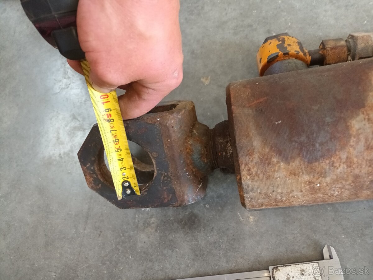 Hydraulický piest - 4