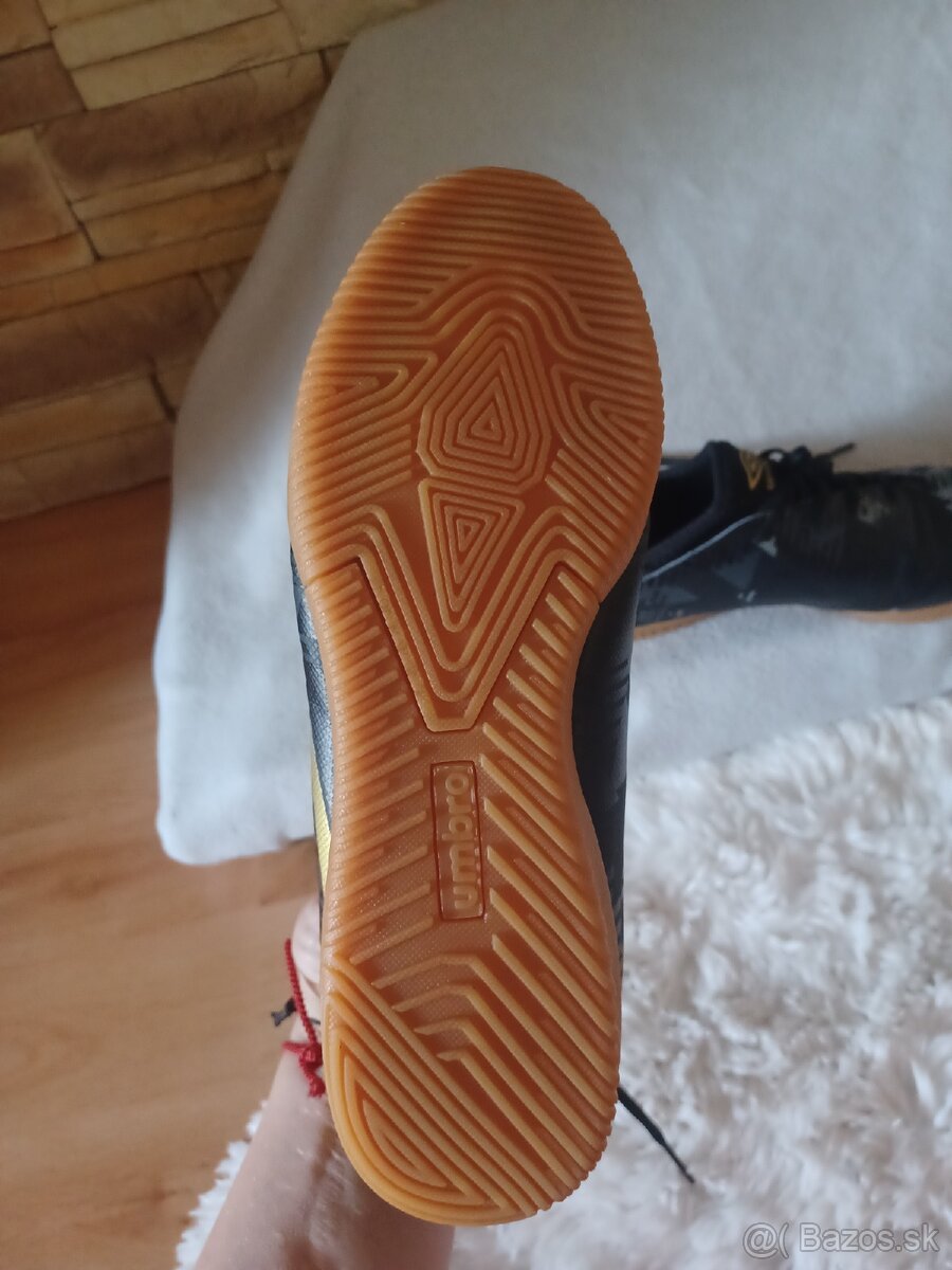 Umbro v.38 - 4
